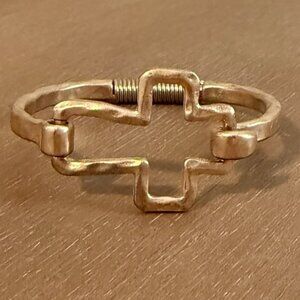 Gold-Tone Cross‎ Bracelet